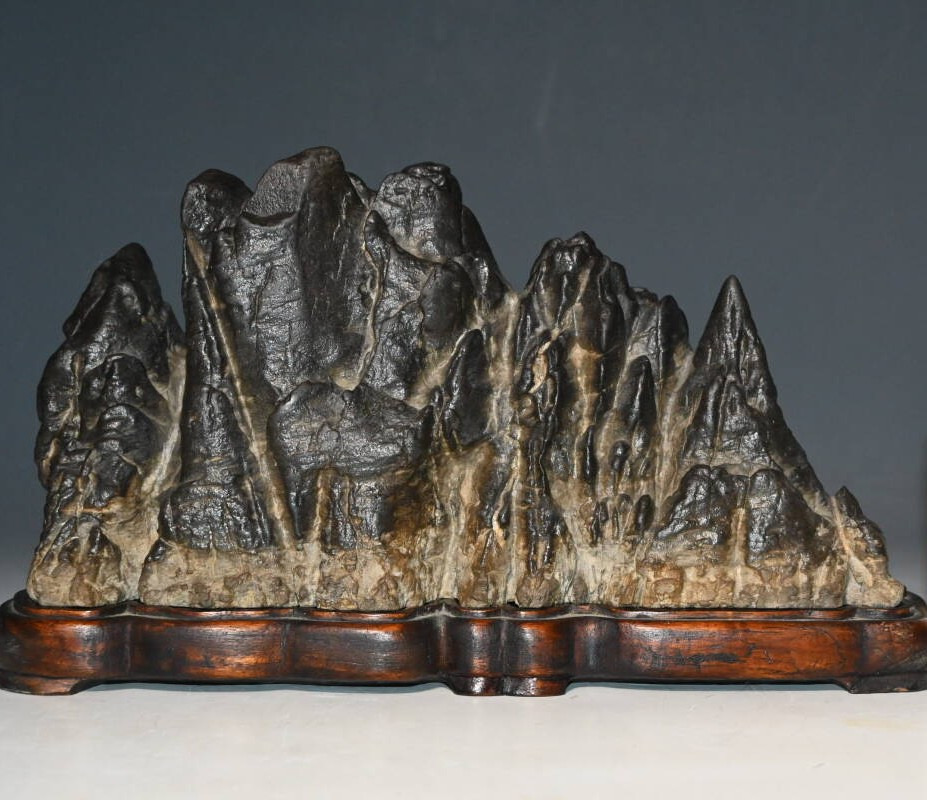 名石 天然石 鑑賞石 盆石 水石 重量3.1kg 台座付き 横幅約23cm